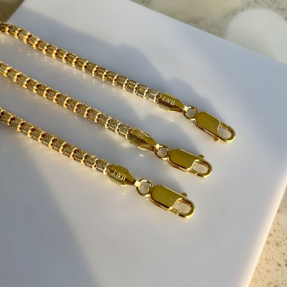 925 Ayar Gümüş Altın Kaplamalı Desenli Silindir Bileklik