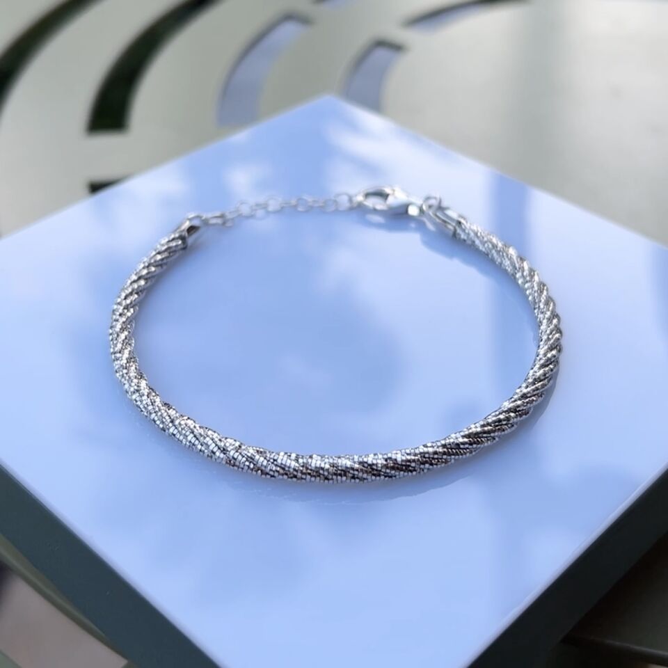 925 Ayar Gümüş Sarmal Bileklik