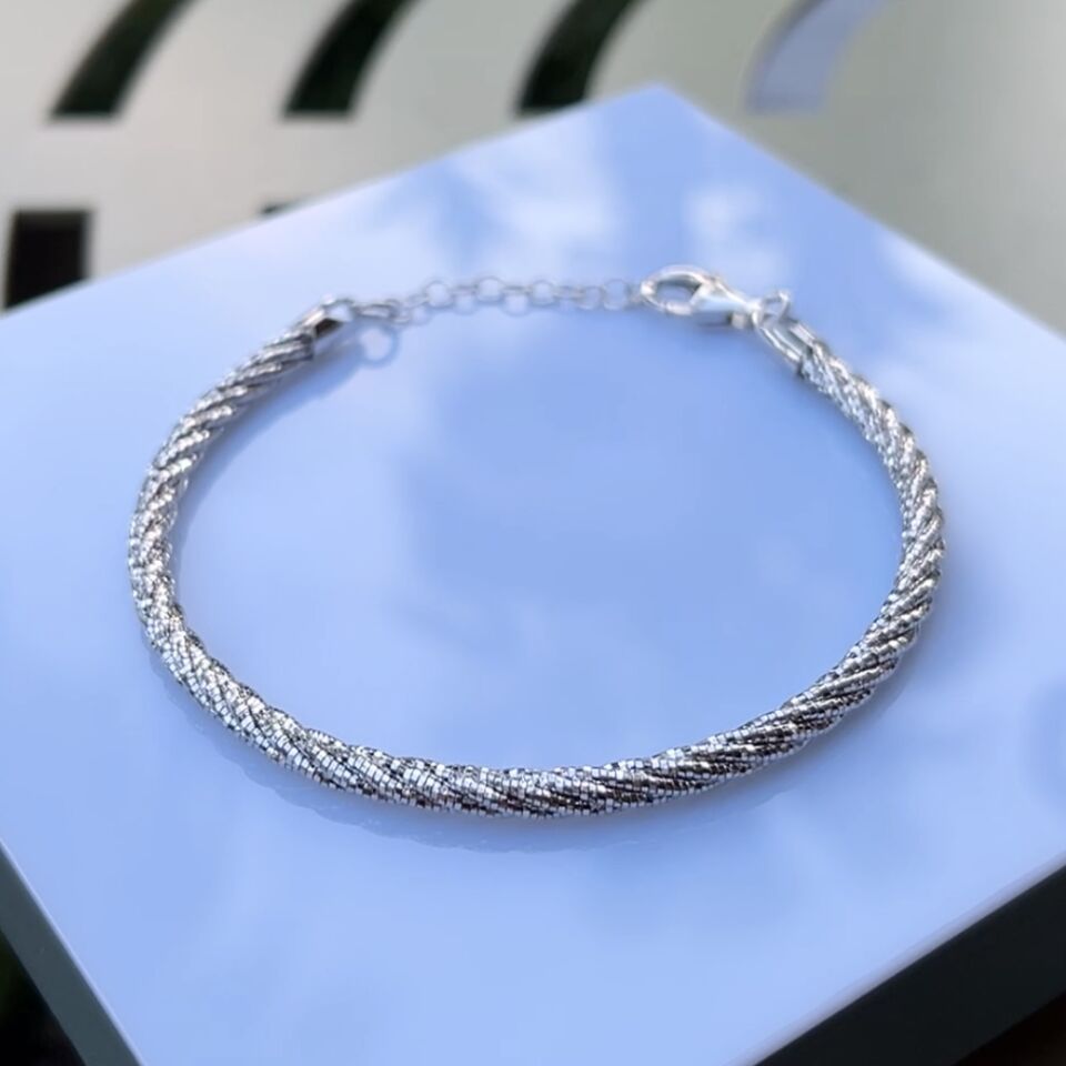 925 Ayar Gümüş Sarmal Bileklik