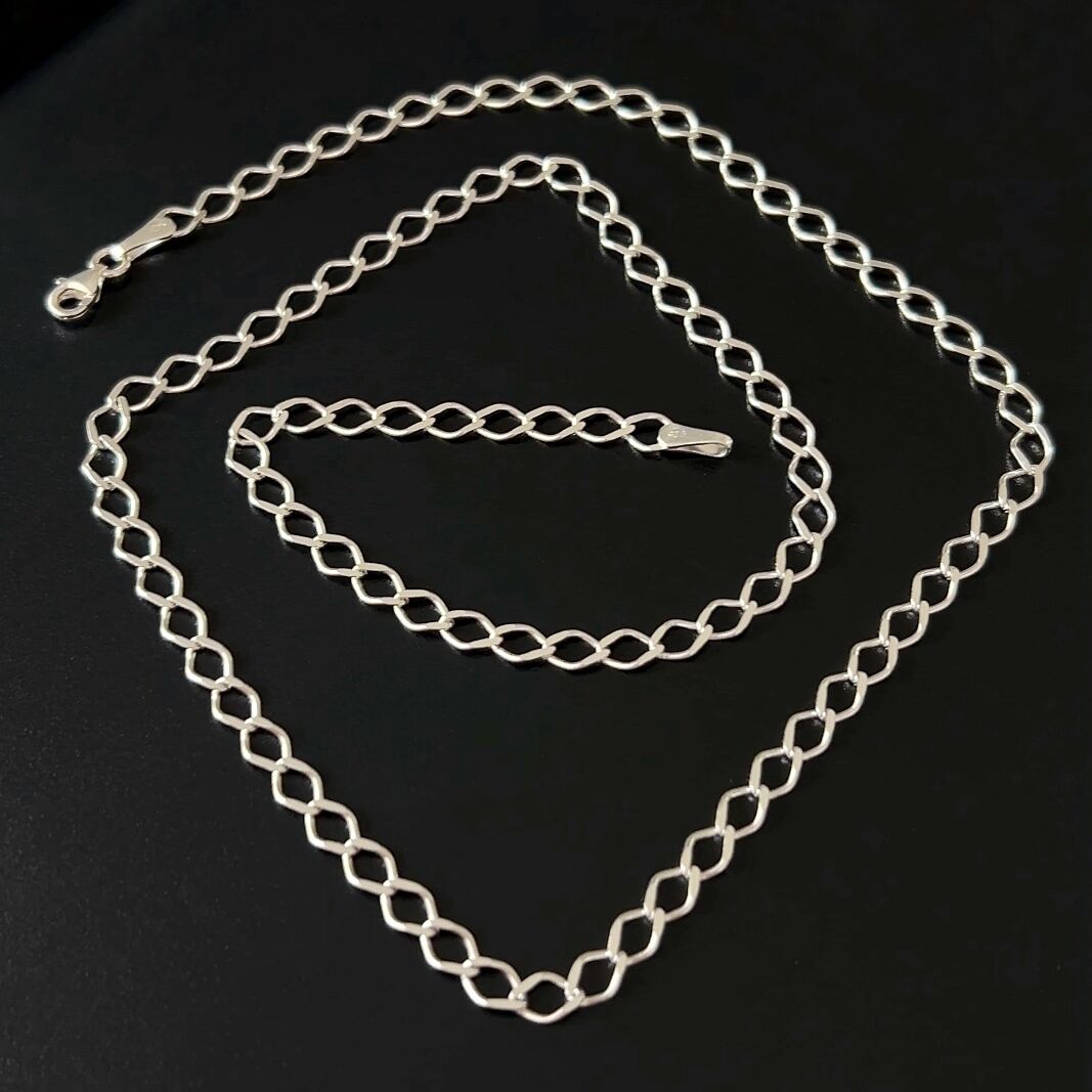 925 Ayar Gümüş Baklava Model Zincir Kolye